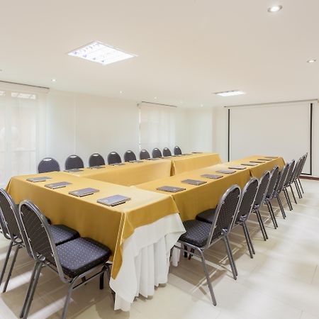 Hotel Embassy Park Bogota Luaran gambar