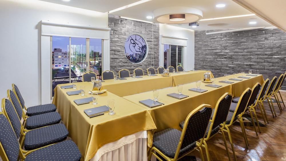 Hotel Embassy Park Bogota Luaran gambar