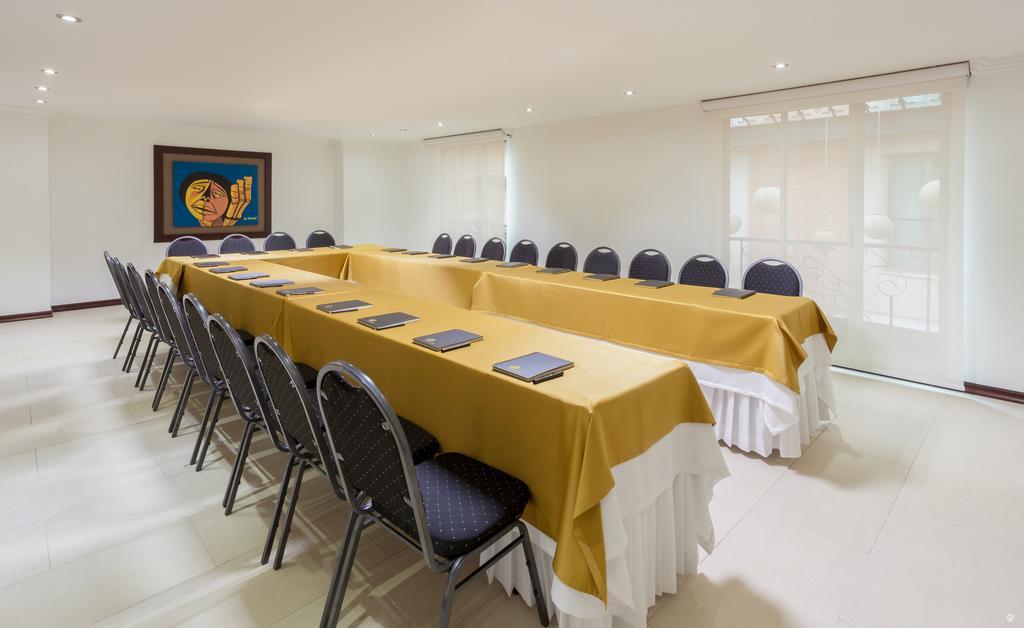 Hotel Embassy Park Bogota Luaran gambar
